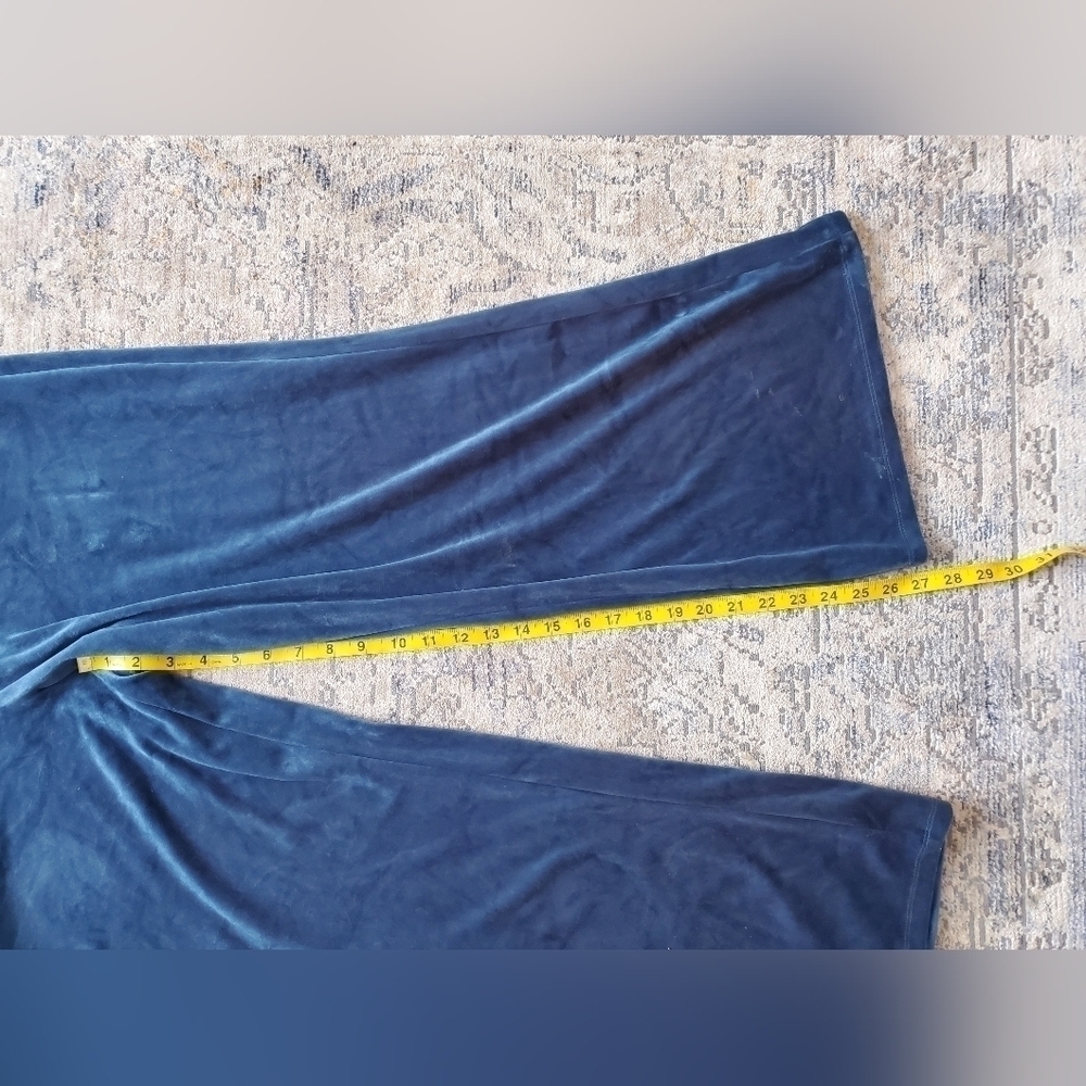 Cable and guage blue velour wide leg tracksuit. Womens XL EUC - Picture 4 of 16
